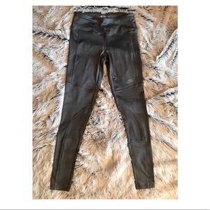 Sketchers Gray Performance Leggings